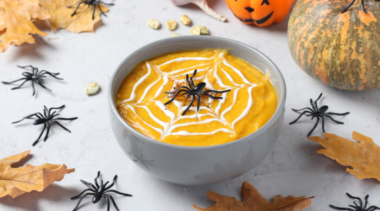 Cháo bí đỏ Halloween