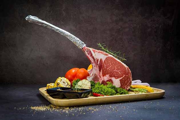Sườn Bò Tomahawk