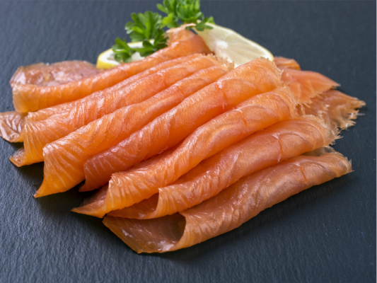 Cá hồi làm món gì thì ngon? Cá hồi xông khói